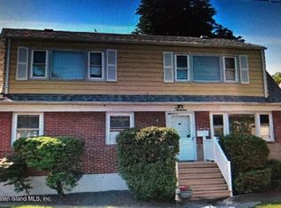 12 Foxholm St, Staten Island, NY 10306