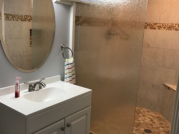 Downstairs full bath