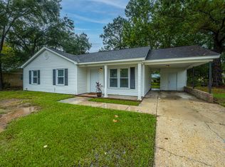 7662 Chippendale Rd, North Charleston, SC 29420