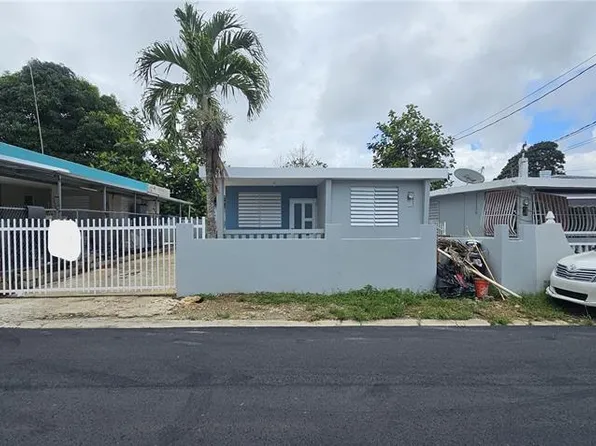 112 3rd St, Vega Alta, PR 00692
