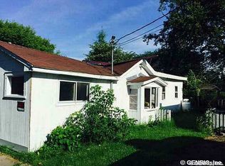 220 Canal Dr W, Macedon, NY 14502