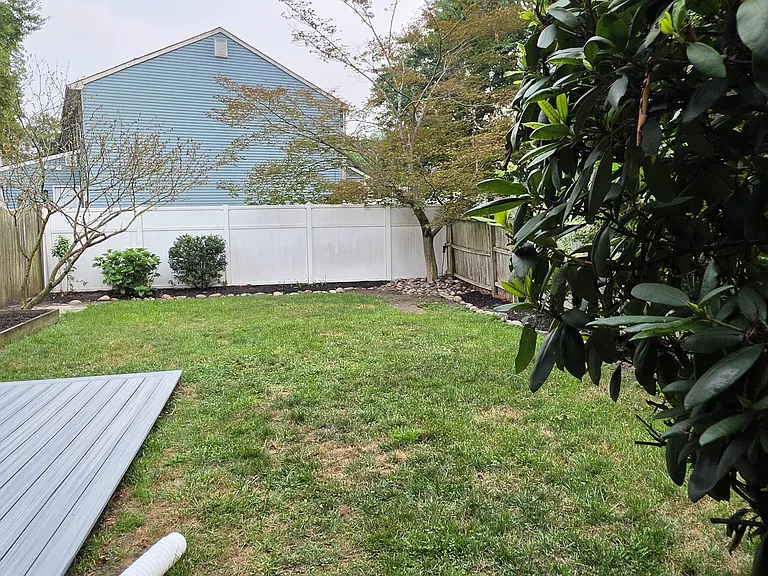 233 Shady Ln — Photo 37