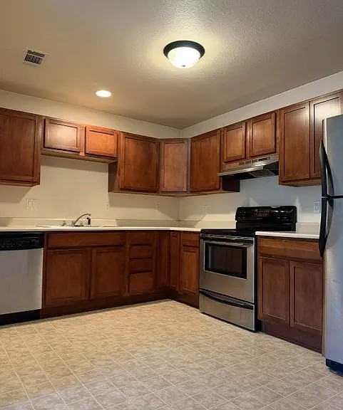 432 Pine St — Photo 2