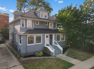1350 Thoreau Rd, Lakewood, OH 44107