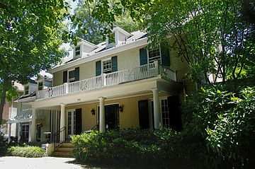 2nd image of 8931 Colesville Rd
