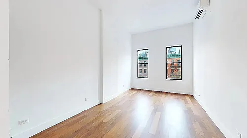 659 10th Ave #4A Photo 1