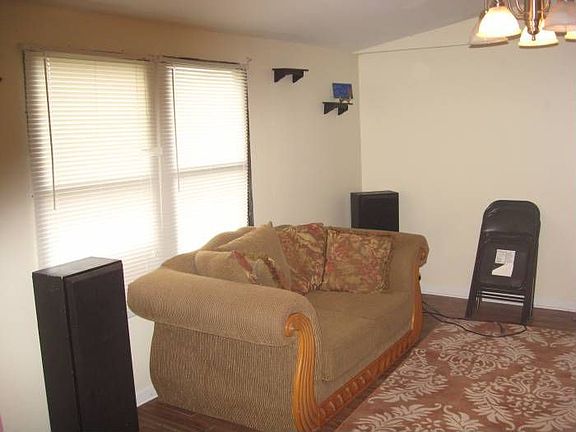 2nd image of 79 Avenue D