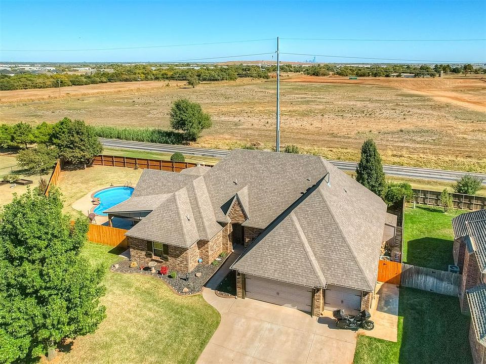 1st image of 3004 Chesterfield Pl