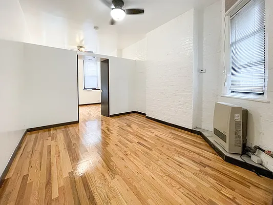 Rented by Oxford Property Group | media 9