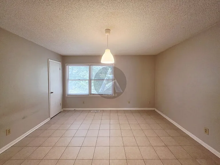 1495 Bentley Ln SE — Photo 11