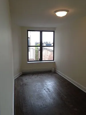 Rented by Mdays Realty | media 17