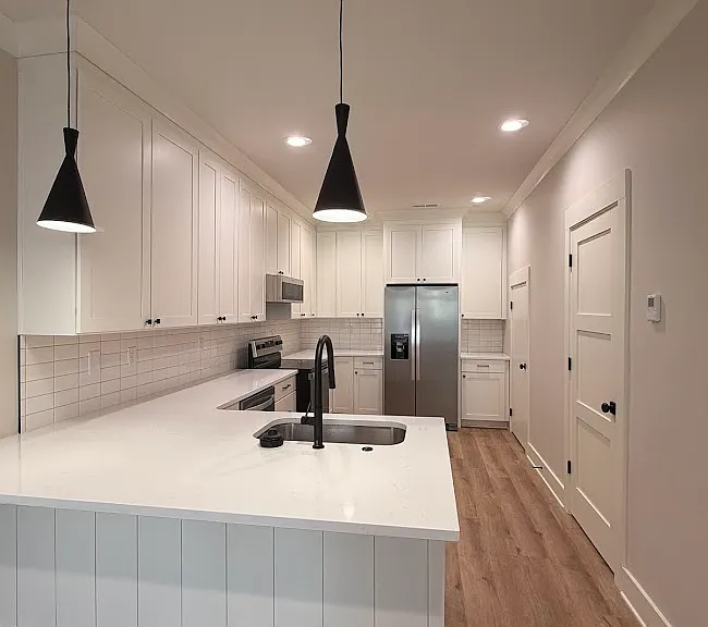 13 Vine St NE #13 — Photo 1