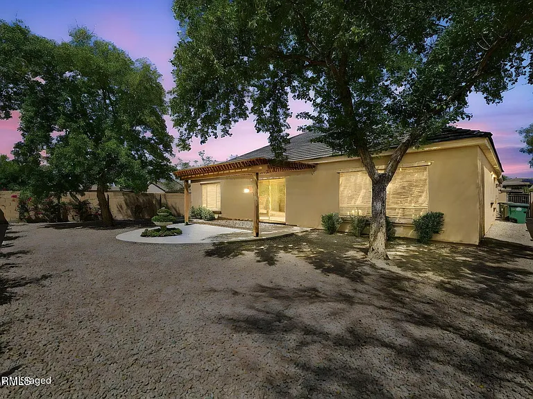 16195 W Glenrosa Ave — Photo 32
