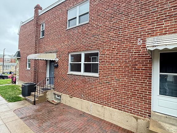 3rd image of 7553 Battersby St