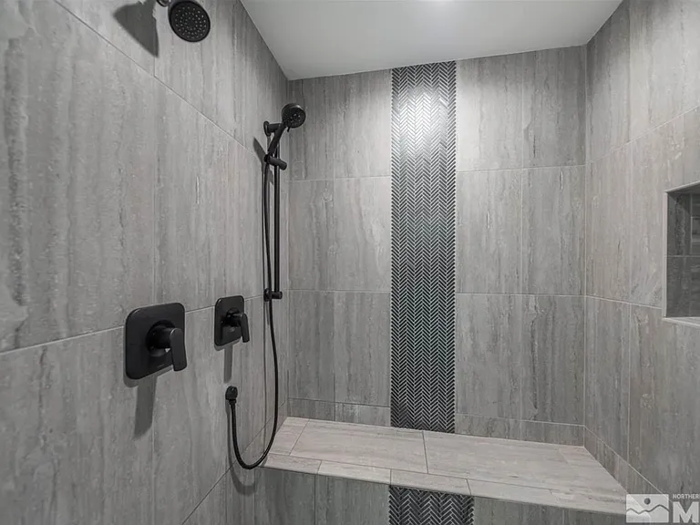 430 Angela Pl — Photo 25