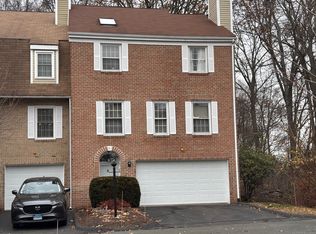 51 Kingswood Dr UNIT 51, Bethel, CT 06801