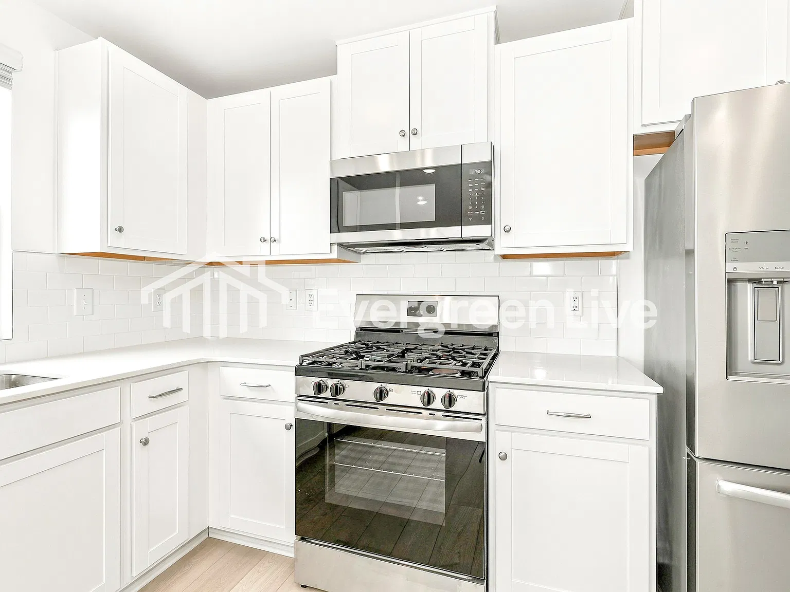 3 bed, 2.5 bath, 1346 sqft, $1,750 — Photo 4
