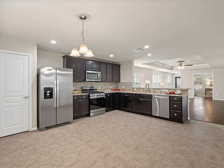 2811 Cone Flower Dr — Photo 13