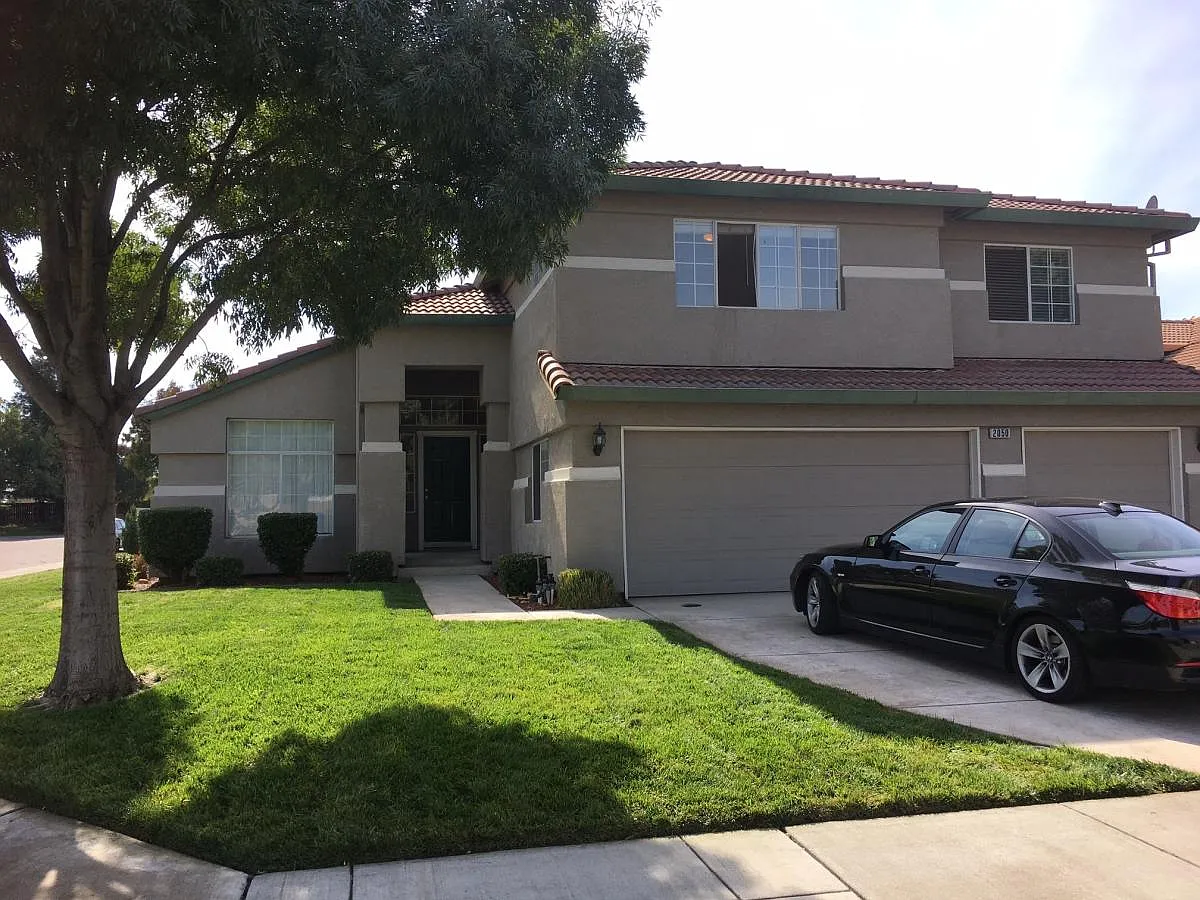 2050 Tracey Jean Dr photo 1