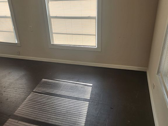 5th image of 838 1/2 Meridale Ave
