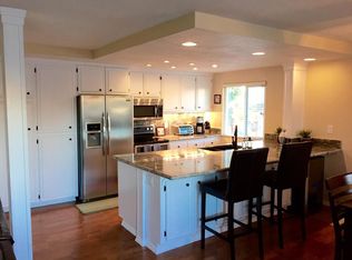 4090 Fanuel St, San Diego, CA 92109