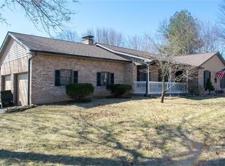 402 Wedgewood Dr, Waterloo, IL 62298