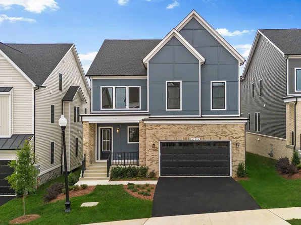 41886 Night Nurse Cir, Ashburn, VA 20148