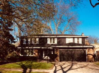 241 N Friars Ct, Addison, IL 60101