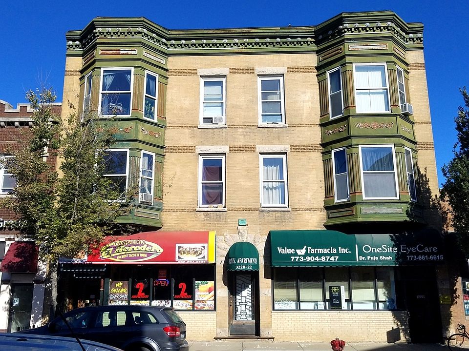 1st image of 3220 W Armitage Ave APT 303