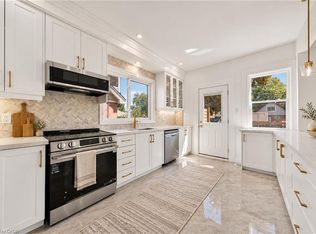 229 Park Row S, Hamilton, ON L8K 2K4