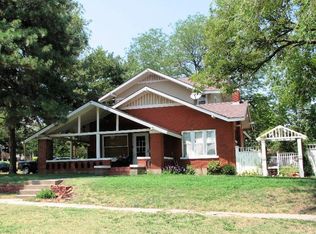 222 W 7th St, Larned, KS 67550