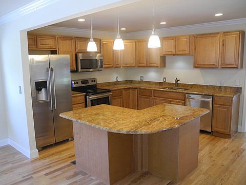 8351 Bodkin Ave Kitchen