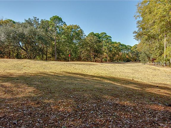 3rd image of 2 Knollwood Dr