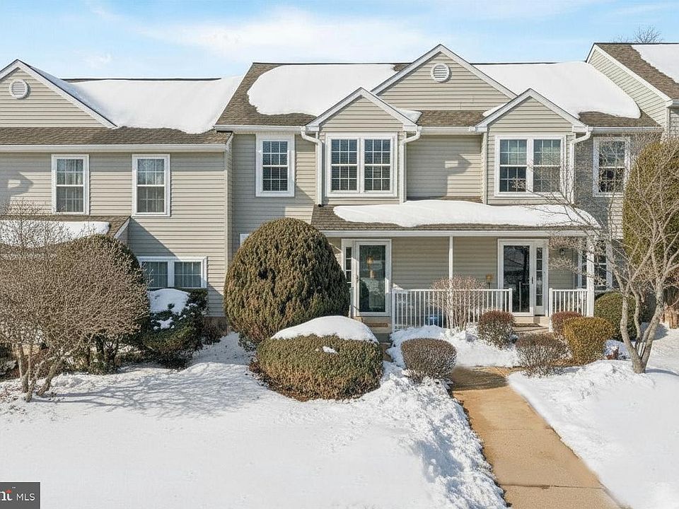 1st image of 860 Amber Ln
