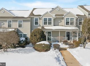 860 Amber Ln, West Chester, PA 19382