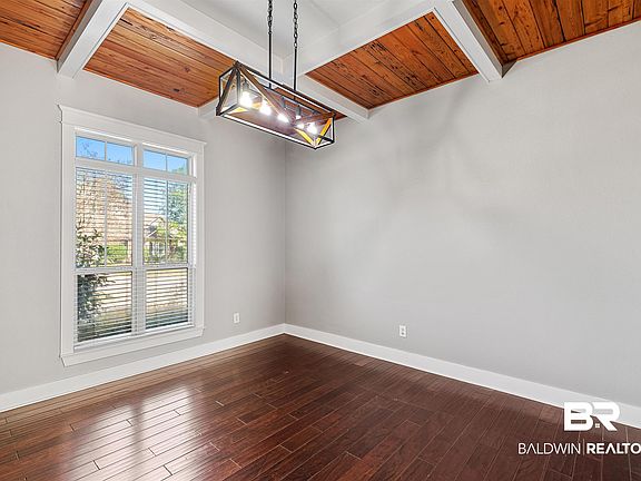 5th image of 9792 Bella Dr
