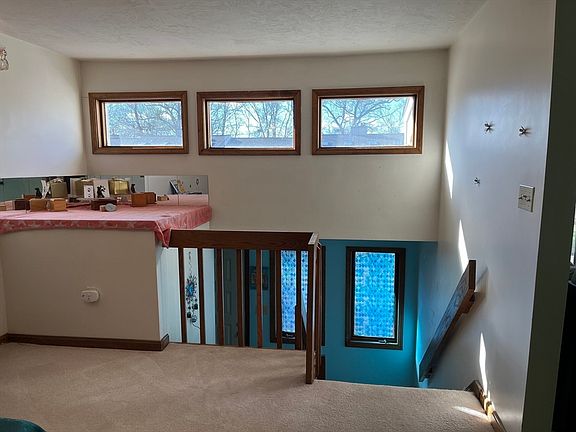 5th image of 51 Londonderry Rd #51