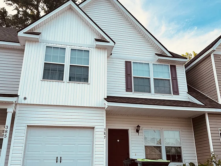 387 Dante Cir — Photo 1