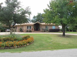 301 Woods Ln, Ardmore, OK 73401