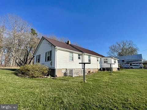 5th image of 2092 Rocksprings Rd