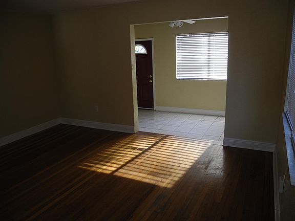 5th image of 3025 Highland St N