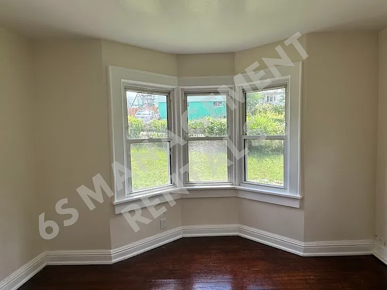 1100 Harrison Ave — Photo 9