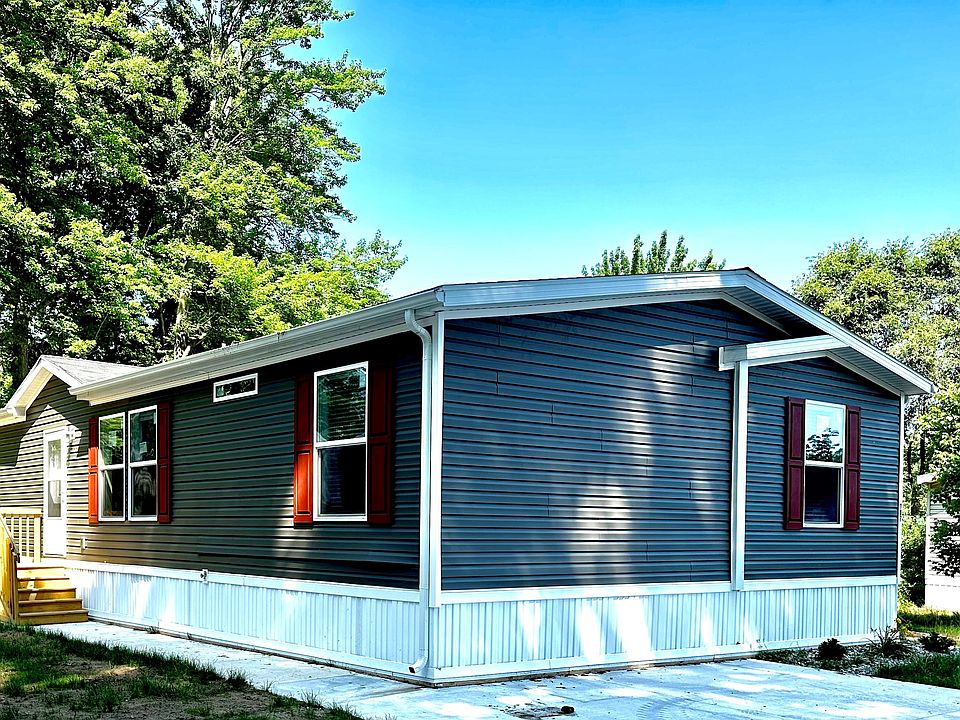 1st image of 107 San Souci Dr NW