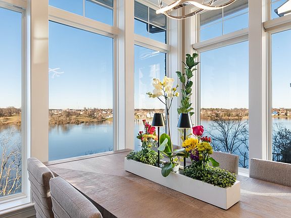 3rd image of 1024 Club View Dr Unit F303