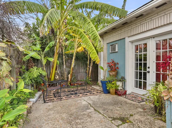 417 Dakin St #1, New Orleans, LA 70121