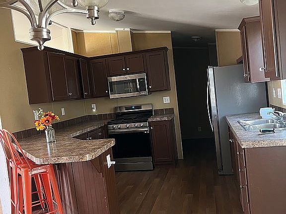 5th image of 435 N 35th Ave #128