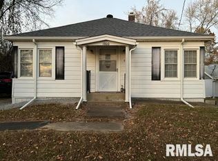 1800 W Sycamore St, Carbondale, IL 62901
