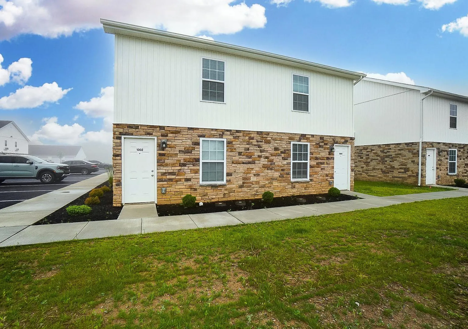 501 Kristina Dr - 1402 — Photo 2