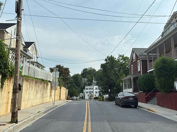 4th image of 14 N Maryland Ave