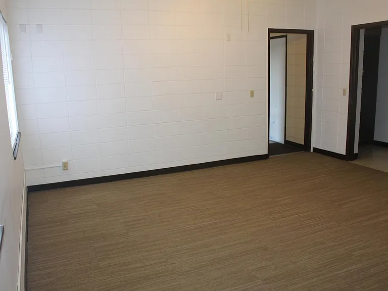 918 Main St #25 — Photo 15